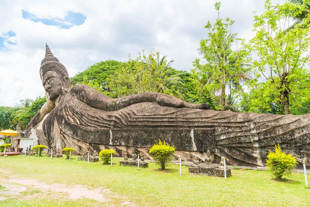 buddha-park-in-vientane